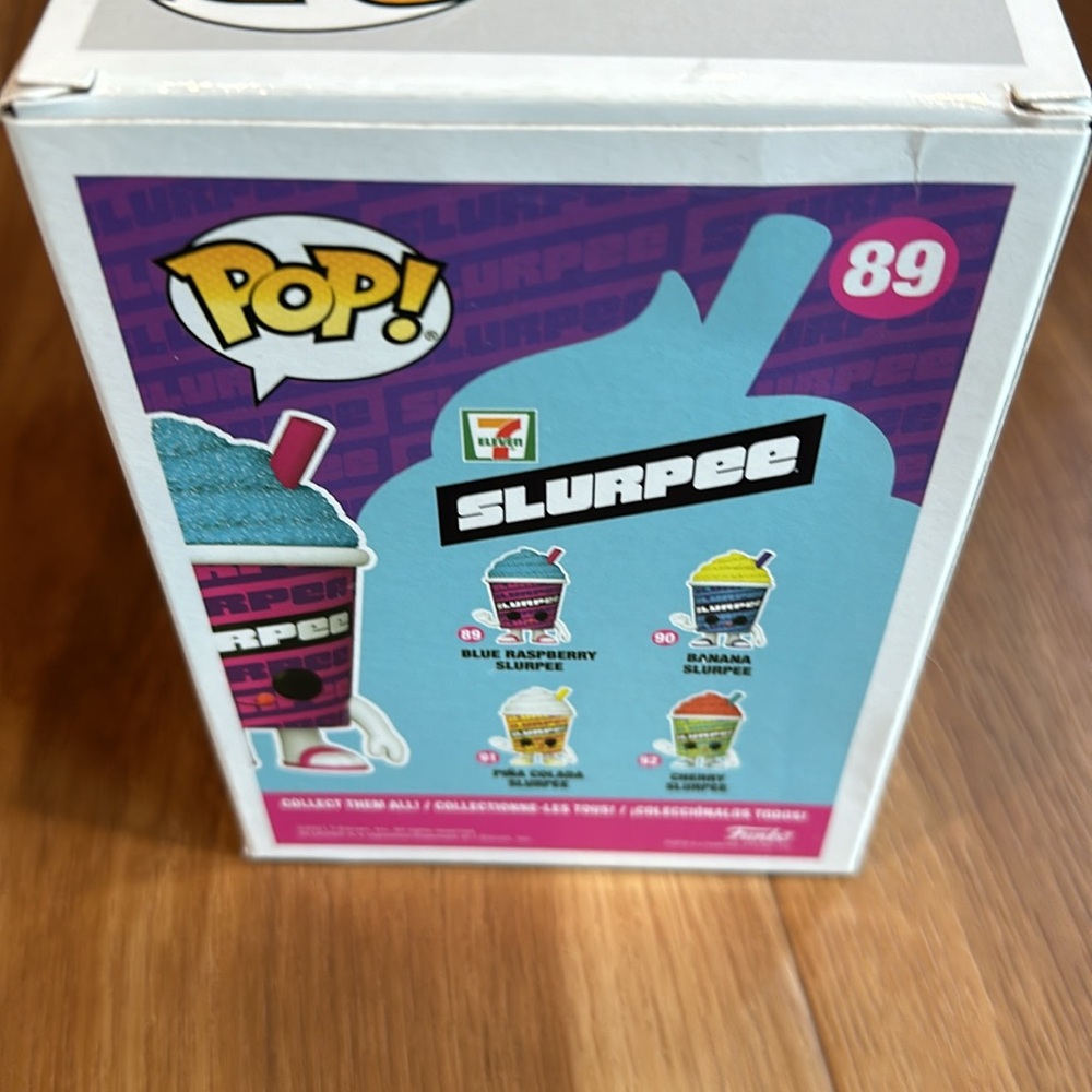 Slurpee Funko Pop - Picture 4 of 5